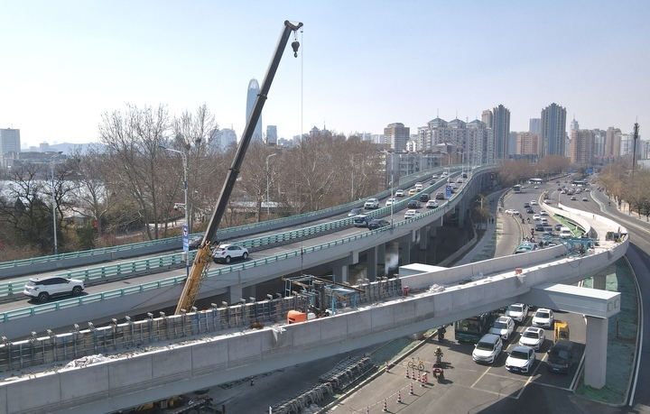 计划4月完工投用，济南顺河高架路经一路新建匝道建设稳步推进