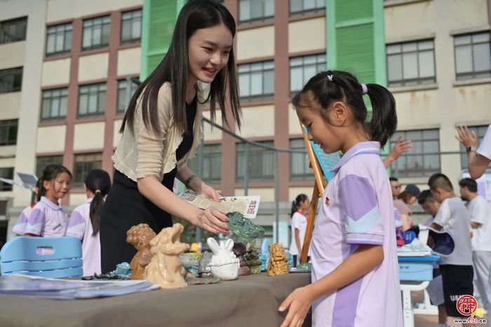 身上有汗、眼里有光丨济南市市中区爱都小学以“限时禁左”推进“健康第一”