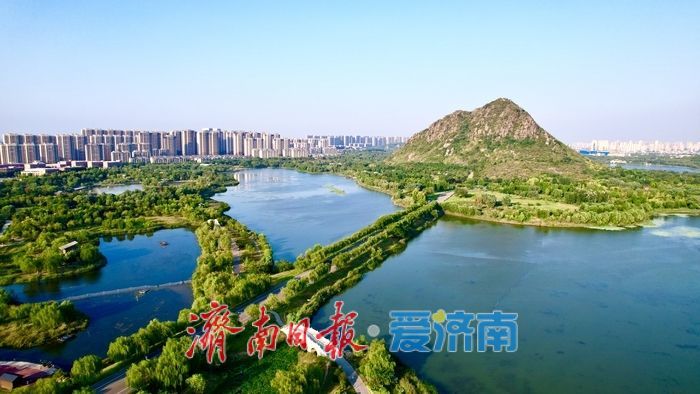秋染华山湖 绘就泉城生态宜居画卷