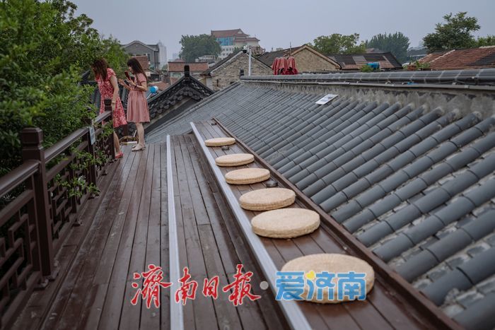 一年四季 泉在济南丨西更道街雕窗框画意，让济南更具泉韵