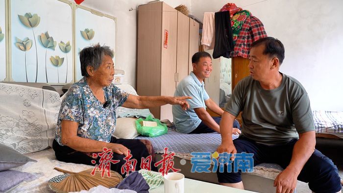 “群众身安，我才心安”——村支书李富胜在暴雨中挺起“人民至上”的坚实脊梁