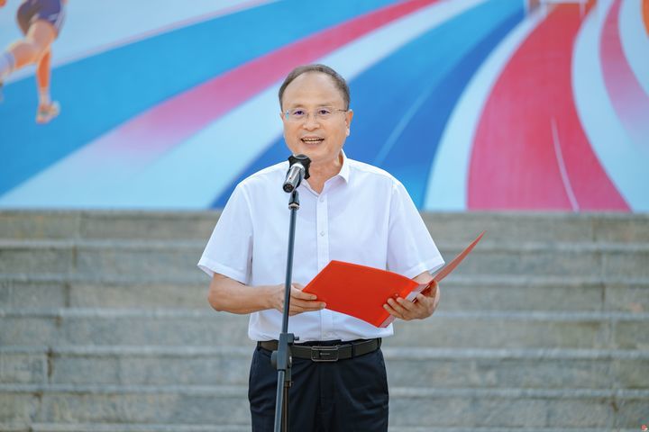 把开学第一课上成体育课——历城二中以“健康第一”奏响新学年育人强音