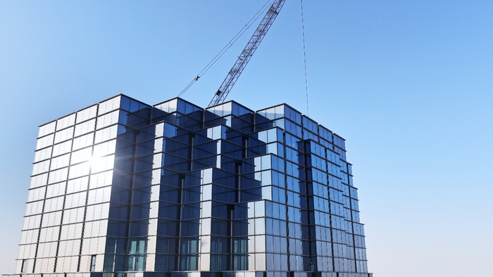 “山”势已成，绿地山东428米超高层全面封顶，刷新齐鲁天际线