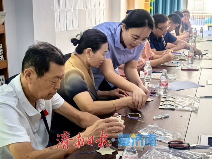 来济南地铁站，体验一把“暖心局”吧