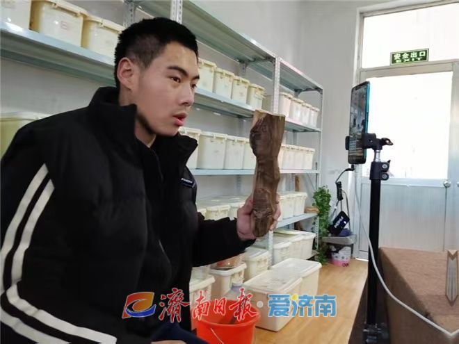 “新业态中的权与责”系列观察③“三方对话”探访主播岗位“行规”：“新打工人”的“逆袭困局”