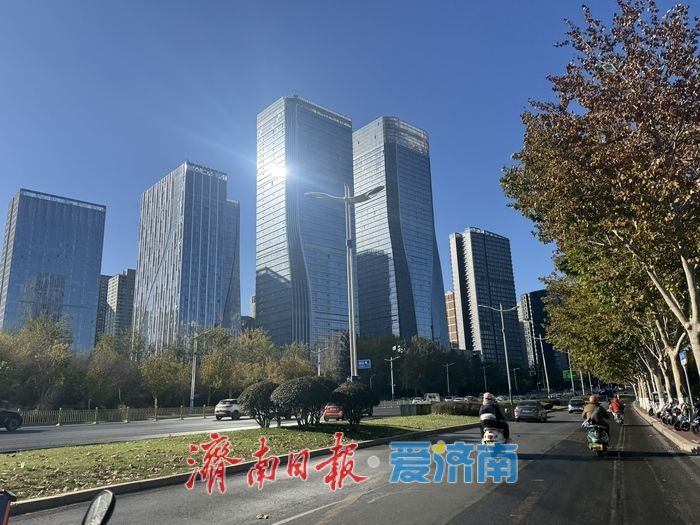 一年四季 泉在济南丨碧空映城郭 济南初冬画卷徐徐展开