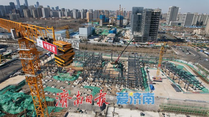 济南工业南路北小学项目钢结构施工稳步推进