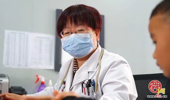 【AI典故新说・劳动最光荣】从神农尝百草到儿医守初心，田康梅三十余载深耕中医儿科