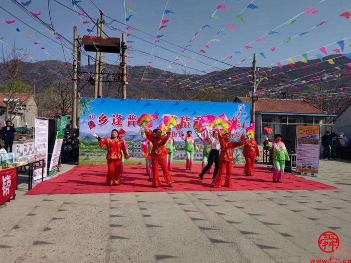 章丘宣讲带您走进舌尖上的“椿”天