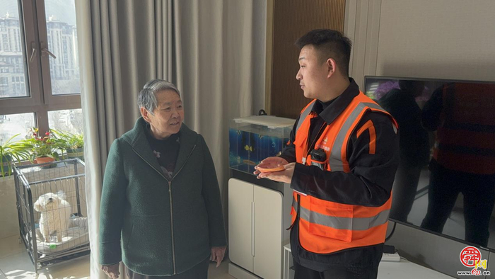 温暖，是他们写给泉城的“散文诗”