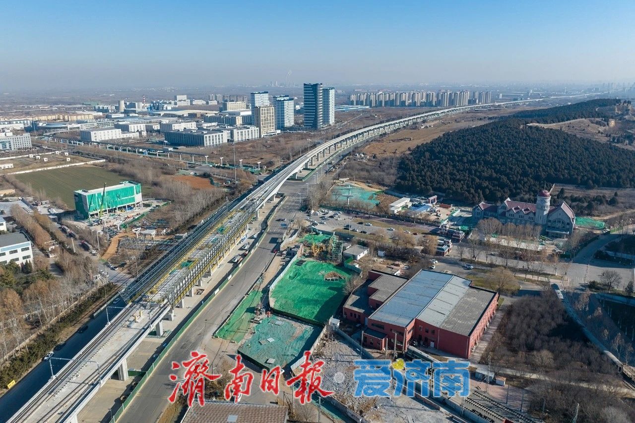 济南轨道交通8号线高架车站用上新“皮肤”！