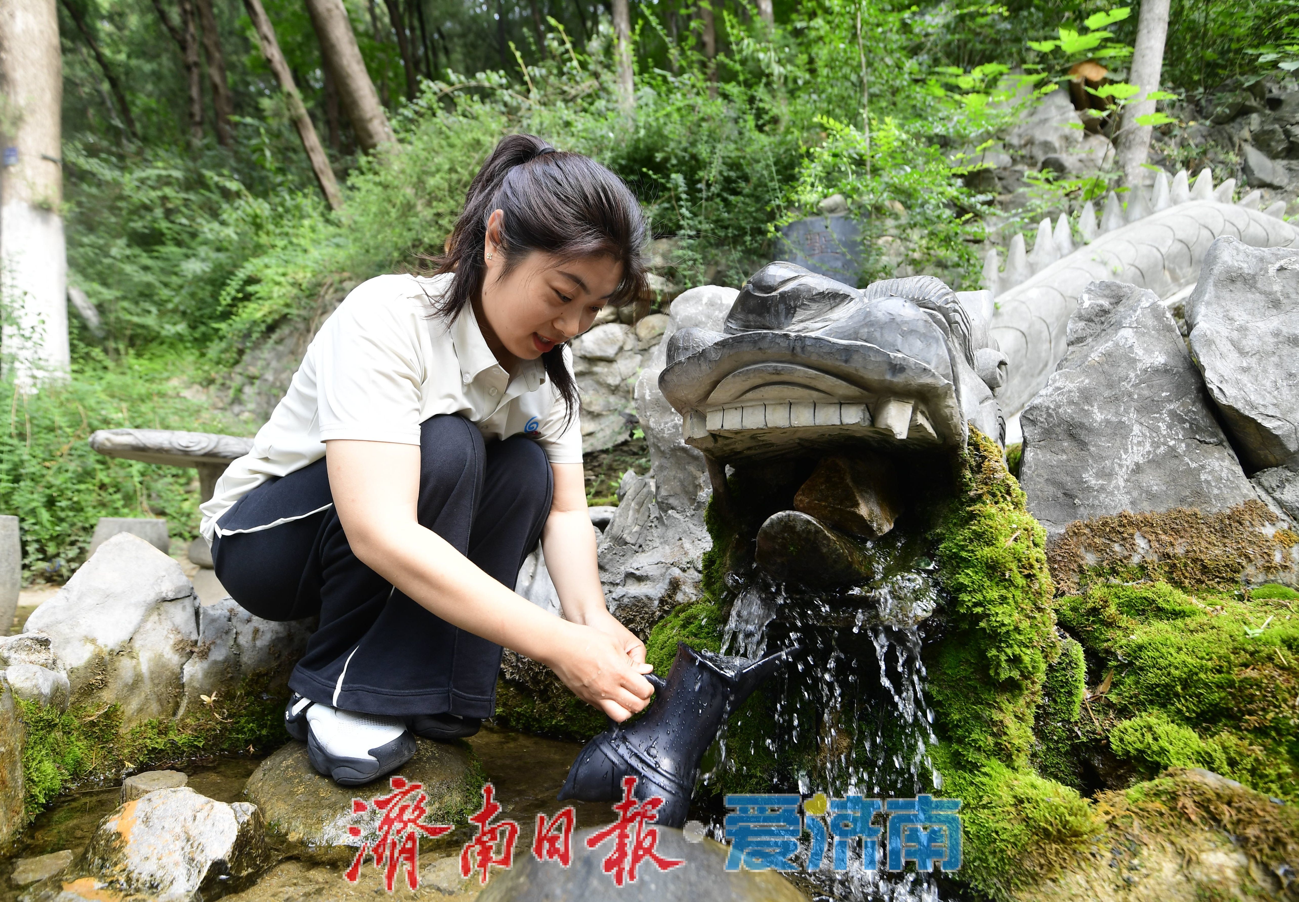 泉源传炬润南山 精神赓续耀泉城 泉群取水及泉炬传递活动走进南部山区