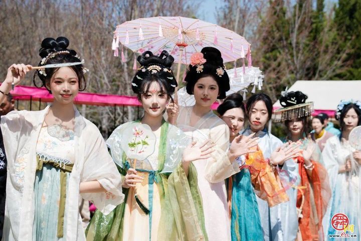 一年四季 泉在济南 