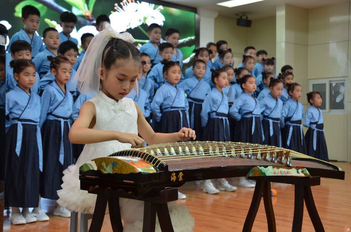 最美舞台，以美育人——济南市历下区龙奥学校2026年班级文化艺术节圆满举行