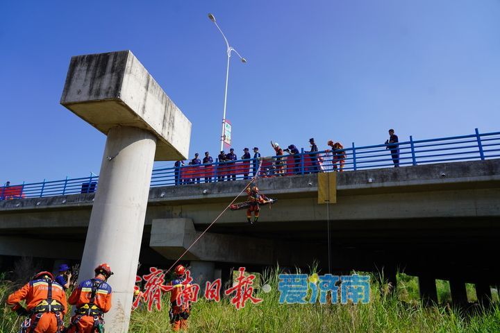 全省消防开展抗洪演训 筑牢汛期安全防线