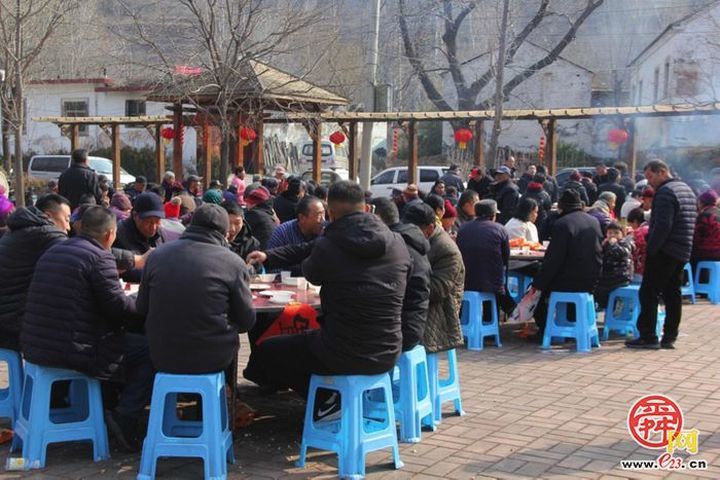 饺香迎小年，山村饺子宴里话团圆