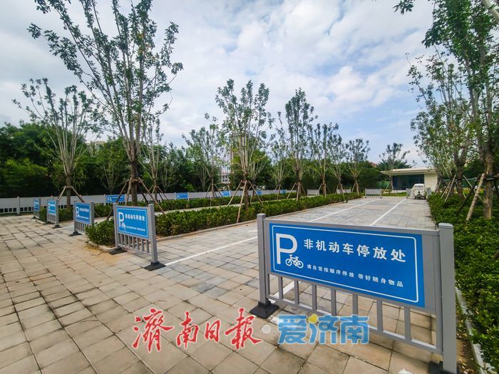 小微停车场，托起城市出行大民生
