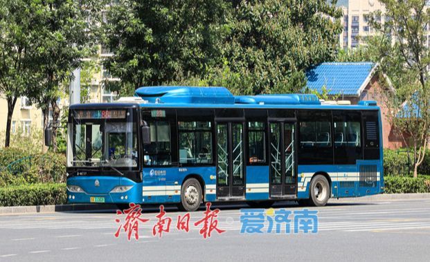 绿色祭扫，畅行无忧 济南公交推出8条祭扫专线