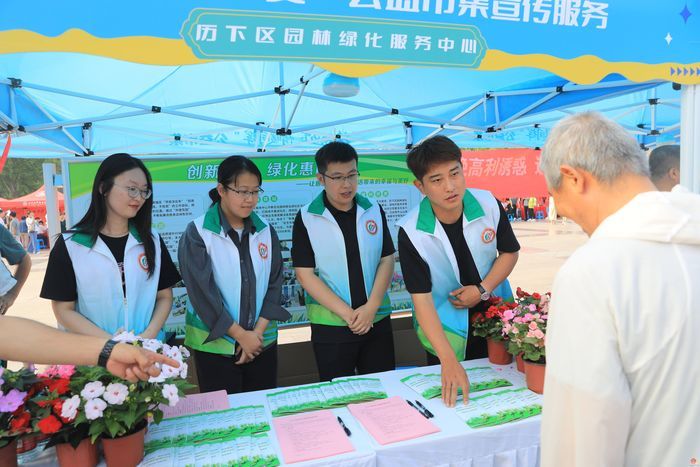 医地共建 双向奔赴——泉城广场升腾为民服务“烟火气”