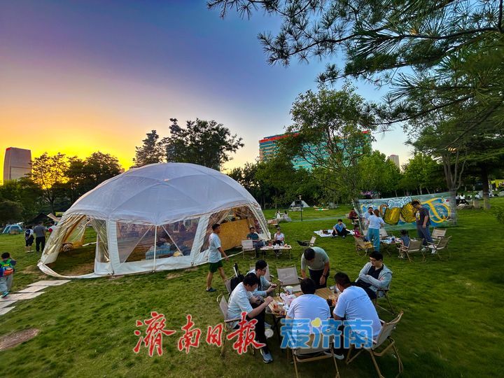 盛夏嗨啤燃动泉城！第三届济南奥体精酿啤酒节人气爆棚