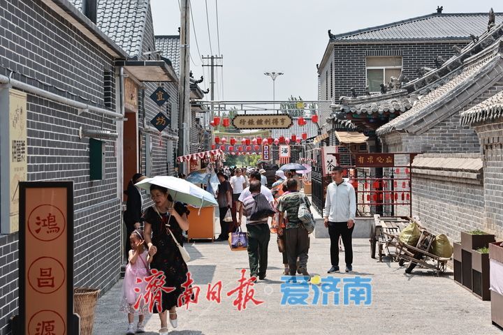 文武古韵映古巷 文旅新风醉游人
