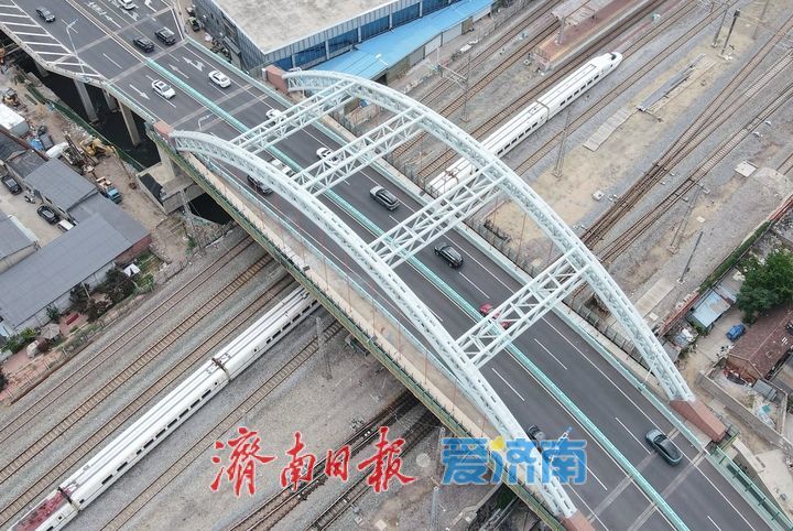 “服役”多年治病除害，顺河高架系杆拱桥焕新亮相