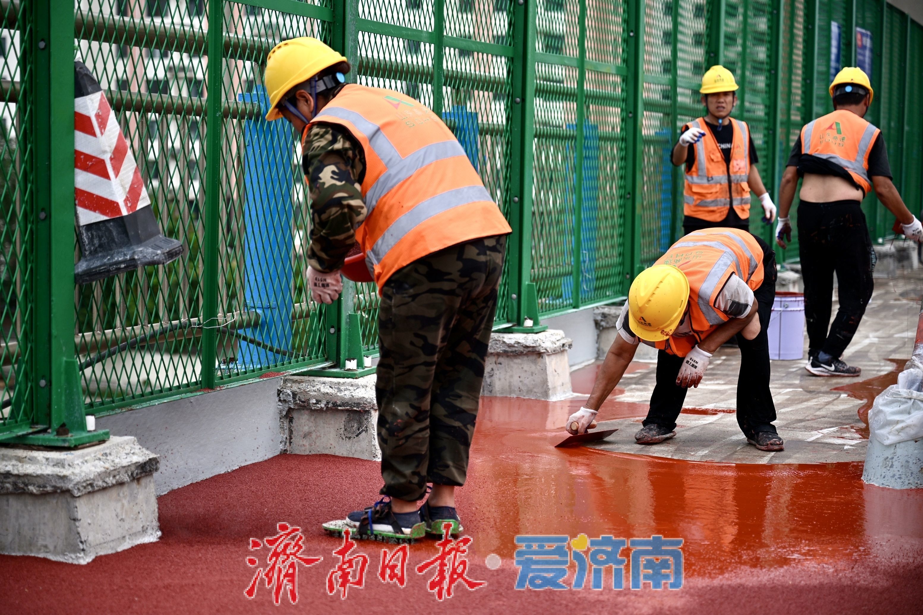 抢抓工期加紧施工 济南纬六路高架桥大修工程有序推进