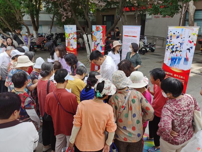 济南市档案馆开展“6.9”国际档案日系列宣传活动