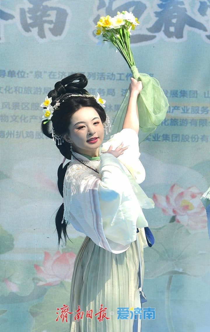 “一年四季·泉在济南”系列活动暨2025济南花朝节启动