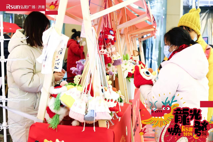 【网络中国节·春节】灯笼高挂迎新春，槐荫年味日渐浓！