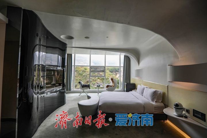 济潍高速1小时直达，解锁淄博版“绿野仙踪”