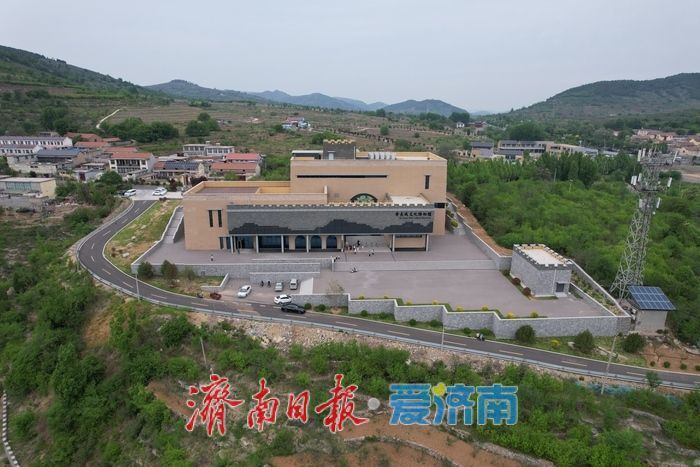 齐长城文化博物馆试运行首日人气高涨