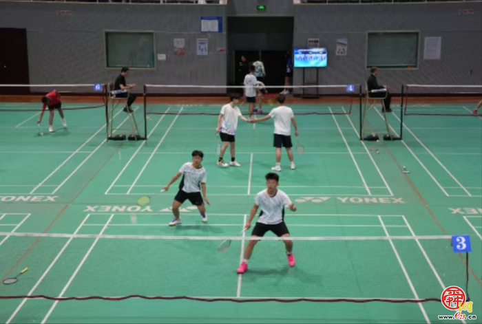 “奔跑吧·少年”2025济南市中小学生 羽毛球联赛圆满收官