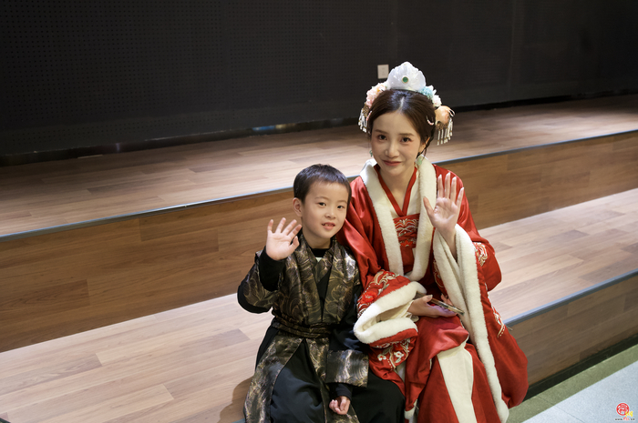 宋风亲子·词伴成长 定格新春温情瞬间