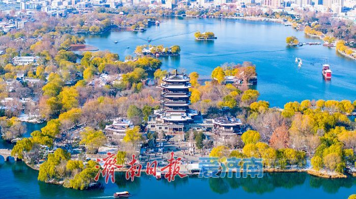 雪后大明湖景如画 超然楼与城市天际同框