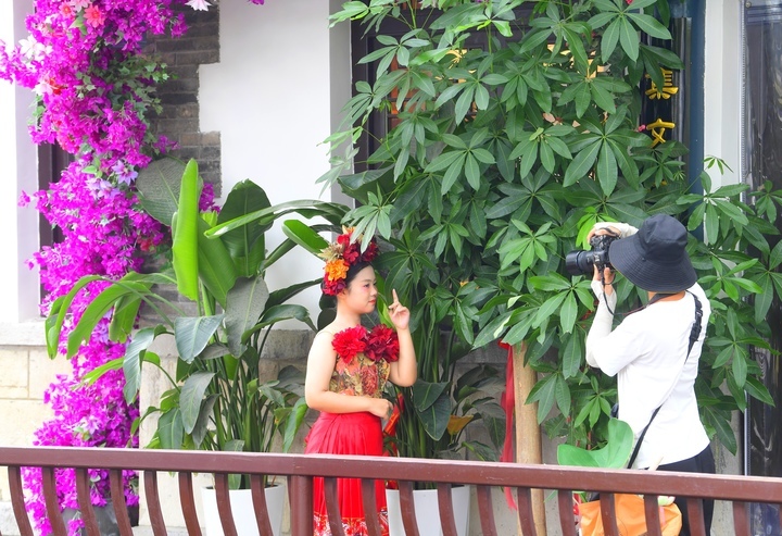 “泉”在济南过暑假 