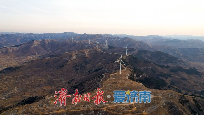 俯瞰群山超壮观！共绘胡山森林公园冬日山河图