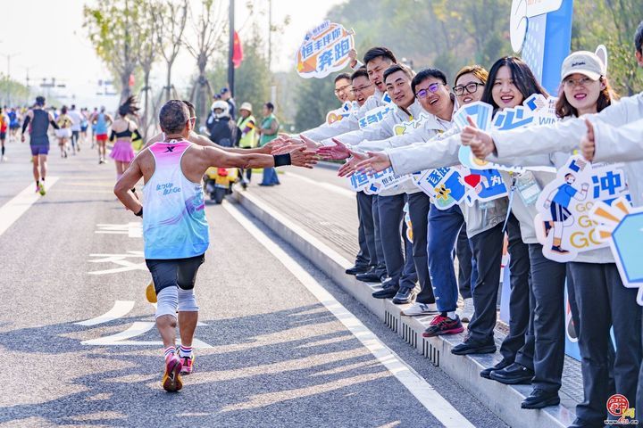2026济马观察：当脚步向东，一座城市如何以赛道作答