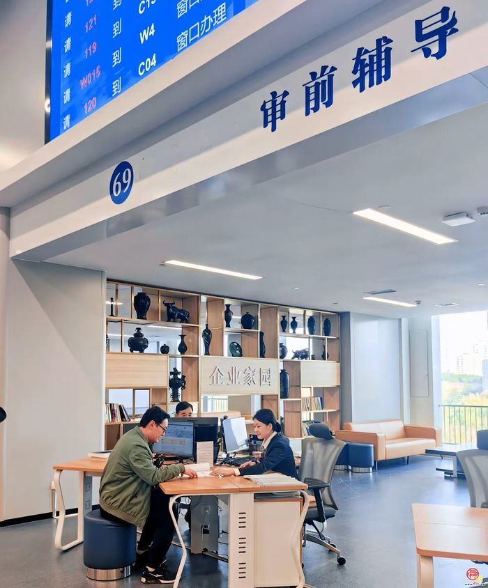 【泉心办｜政务服务进行时】泉心导办：政务服务的“前置导航”