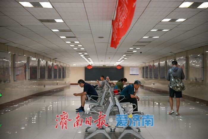 清凉藏地下 便民暖人心 济南经十一路人防工程成市民消暑好去处