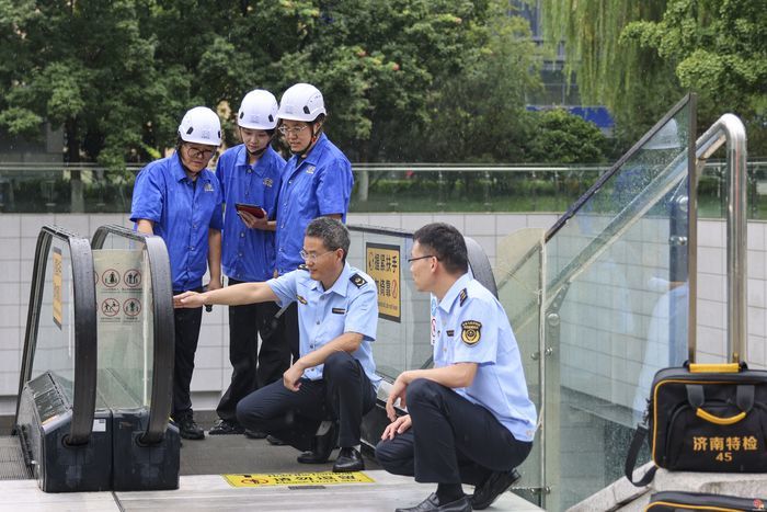 守护出行！济南市市场监管局开展汛期电梯安全专项检查