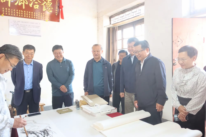 普集街道举办“学用‘千万工程’礼赞丰收中国”暨桥子村第十五届“戏曲文化节”活动