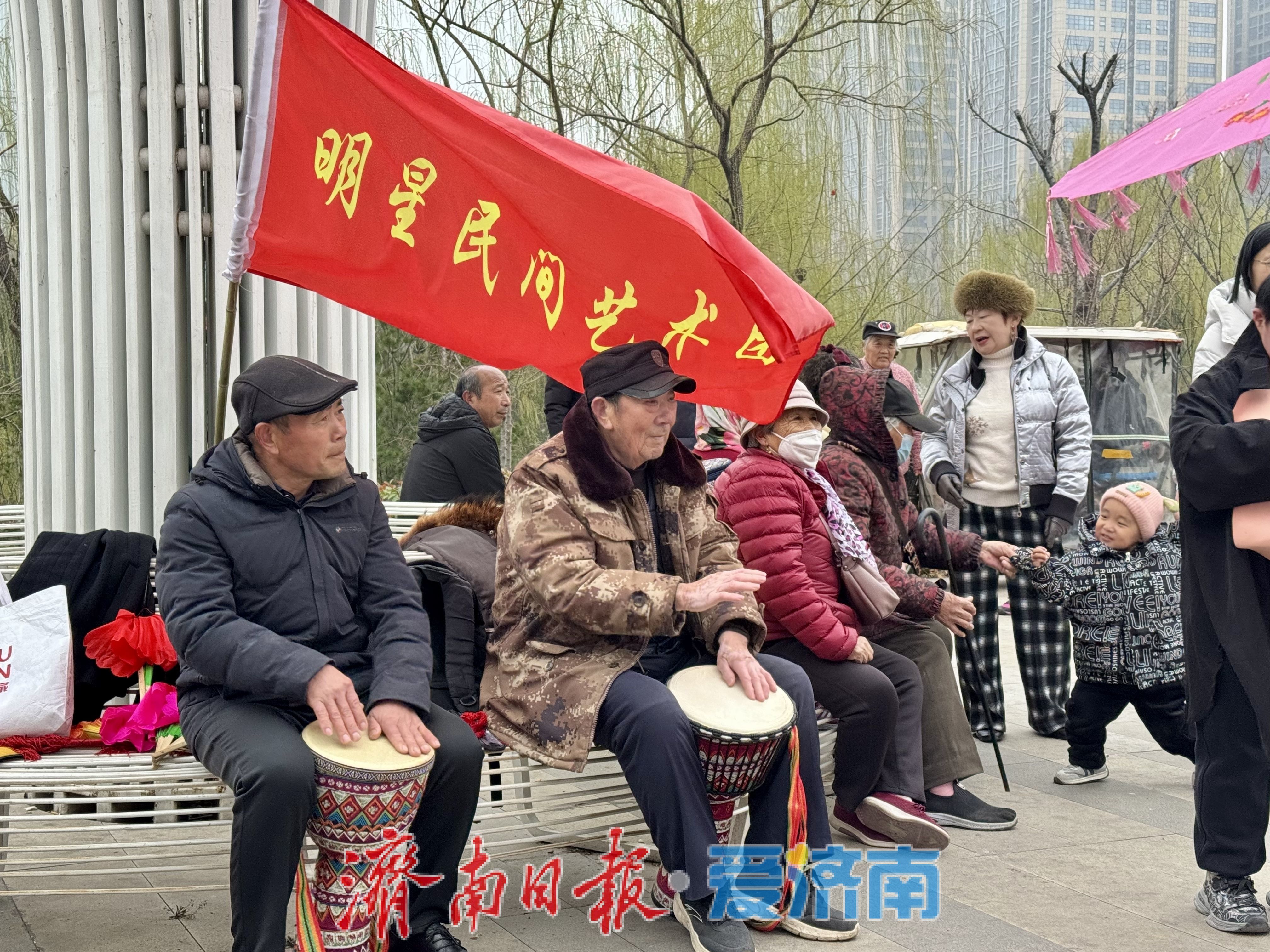 市民自发艺术活动，点亮城市公共空间