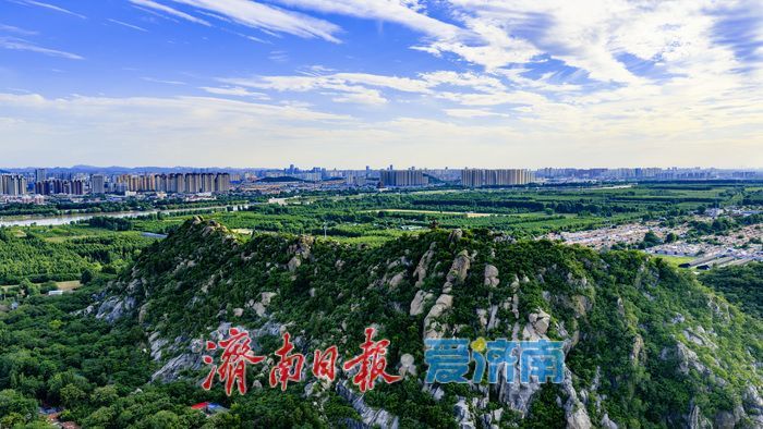 航拍绝美瞬间！济南鹊山上演限定版半山晴半山暮