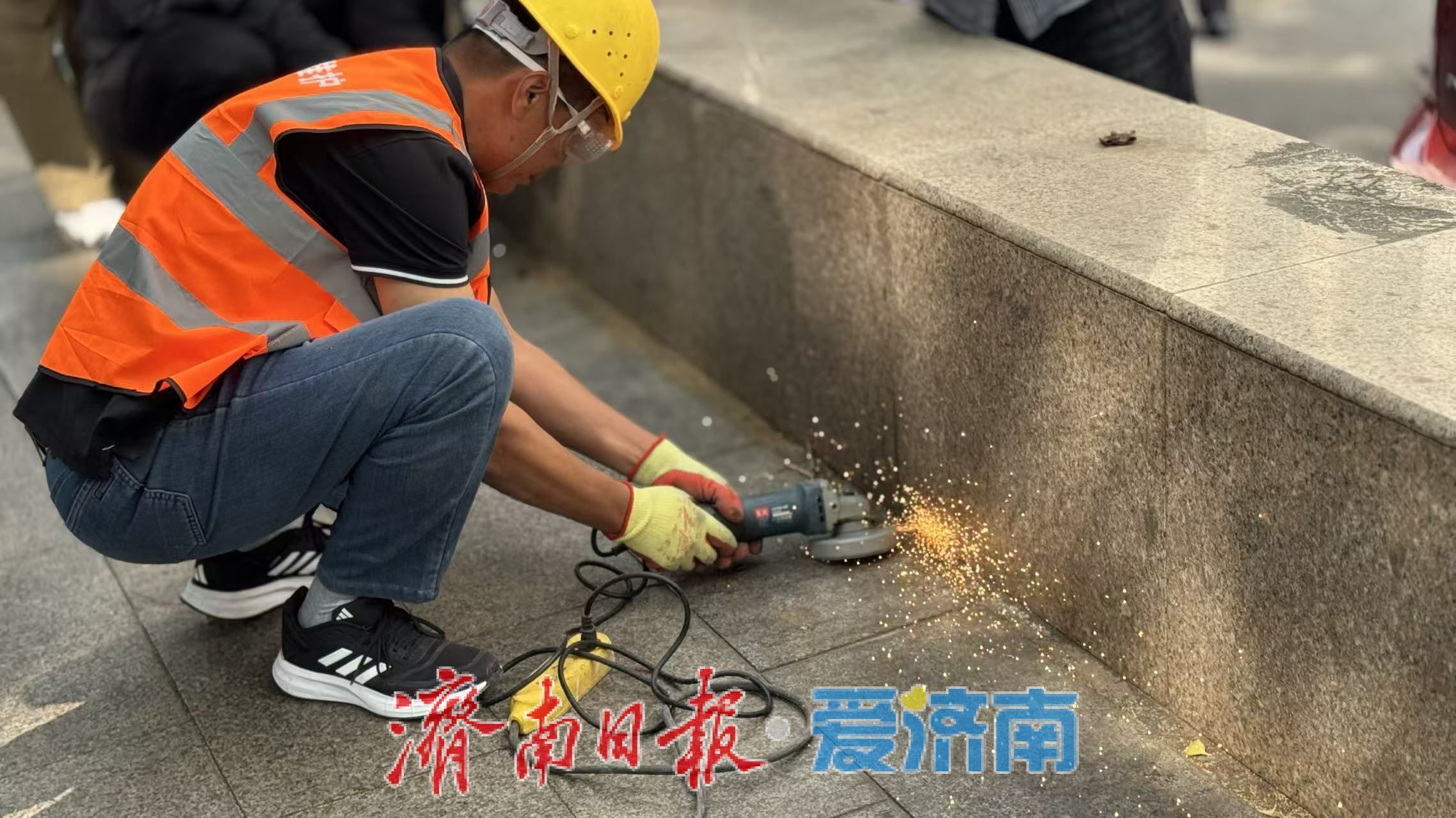 海右新论｜凡人“拔钉之举”，何以撬动全城力量