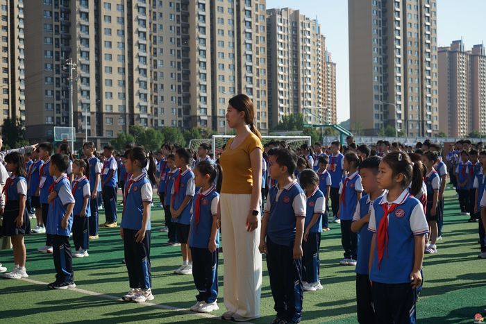 金秋启新程，济南市历城区殷陈小学暖心迎新点亮开学第一天