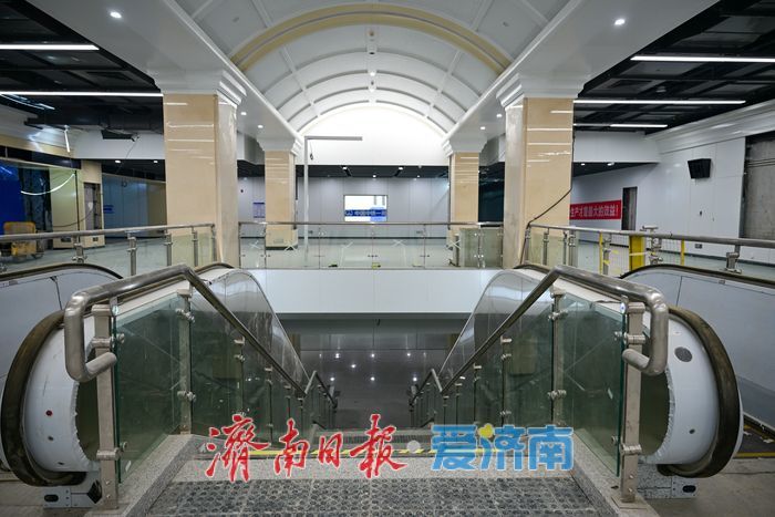 济南轨道交通6号线西市场站内景曝光 年底通车在望