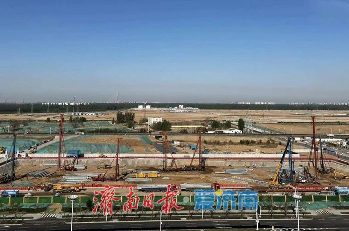 项目强省会｜山航济南新基地（一期）1号综合办公楼主体结构封顶