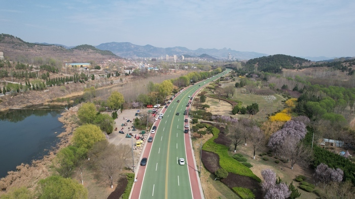济南最美环湖路 尽览青山绿水好风景