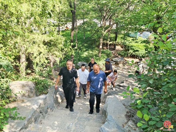 济南登山er的新宠！“一城山色登山打卡”小程序“闯”进腊山